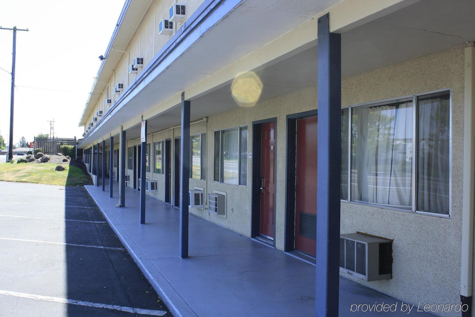 Rodeway Inn Albany Exterior photo